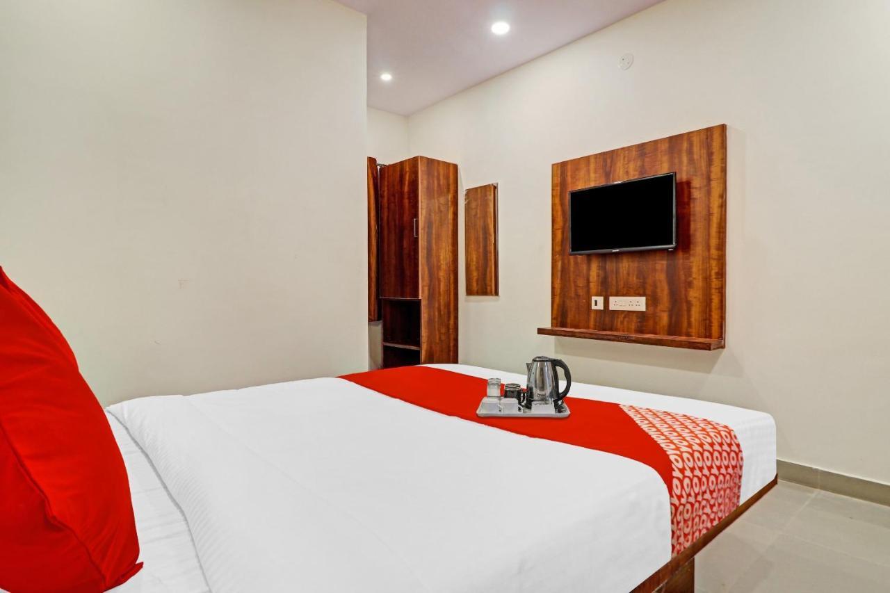 Hotel O Night Eye Hyderabad Exterior photo
