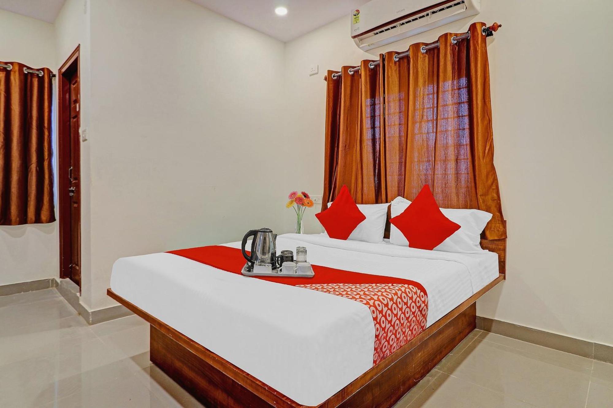 Hotel O Night Eye Hyderabad Exterior photo