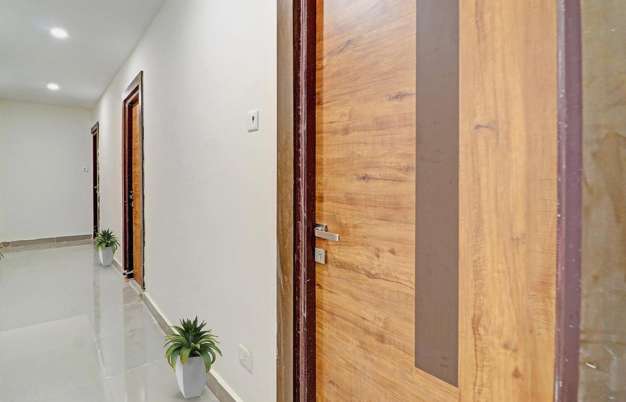 Hotel O Night Eye Hyderabad Exterior photo